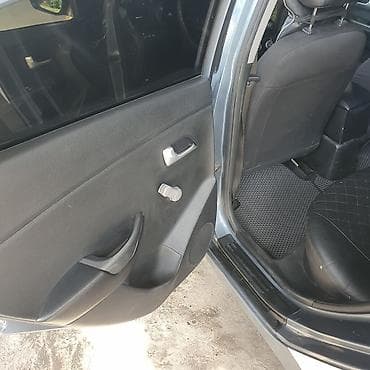 авто kia: Kia Rio: 2015 г., 1.4 л, Автомат, Бензин, Седан — 5
