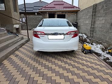 camry 10: Toyota Camry: 2014 г., Гибрид — 5