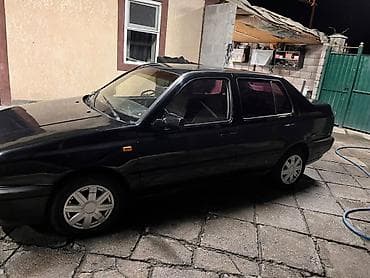 Унаа сатуу: Volkswagen Vento: 1993 г., 1.8 л, Кол менен иштөөчү, Бензин, Седан — 5