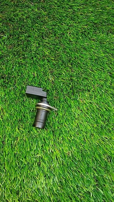 Датчик коленвала на BMW. Отличное, рабочее состояние, без дефектов