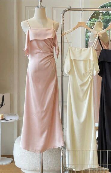 красное платье с открытыми плечами: Вечернее платье, Классическое, Длинная модель, Атлас, Без рукавов, S — 2