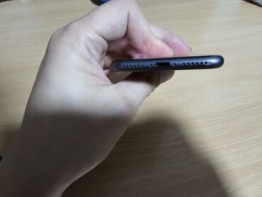 купить айфон 5 se бу: IPhone 8, Б/у, 64 ГБ, Черный, Зарядное устройство, 70 % — 6