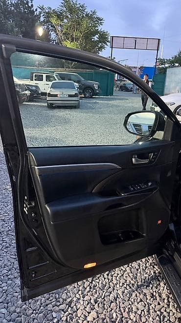 prius plus: Toyota Highlander: 2018 г., 3.5 л, Автомат, Гибрид, Кроссовер — 9