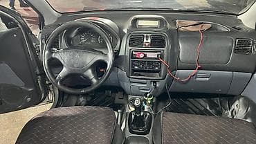 mercedes w203: Mitsubishi Space Star: 2000 г., 1.6 л, Механика, Бензин, Хэтчбэк — 5