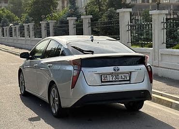 suzuki lets 2: Toyota Prius: 2016 г. — 2