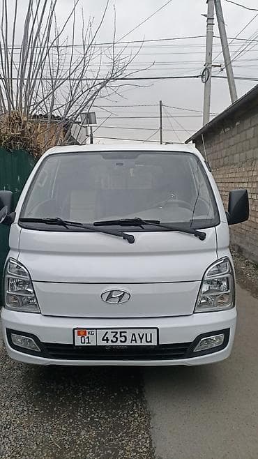 kia rio 5: Легкий грузовик, Hyundai, Стандарт — 1