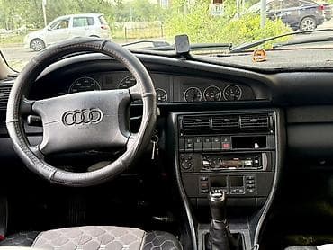Транспорт: Audi A6: 1996 г., 2 л, Механика, Бензин, Седан — 10