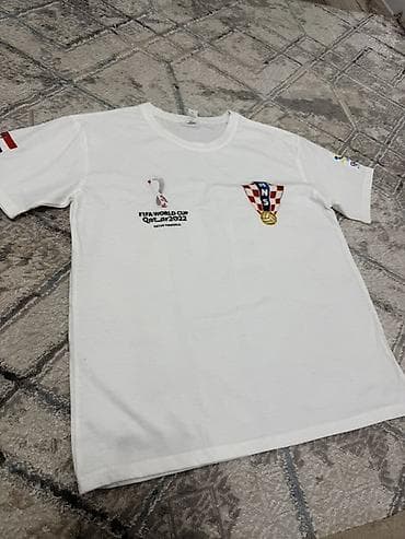 Куртки: Футбольная футболка сборной Хорватии с номером 10 и фамилией “Modrić” — 4