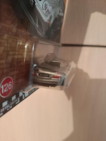 nine bot: Hot Wheels Premium за пол цены - Mercedes-Benz CLK63 AMG Black — 5