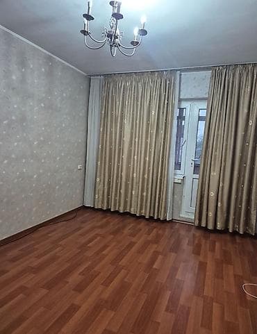 Квартиры: 3 комнаты, 65 м², 105 серия, 4 этаж, Старый ремонт — 3