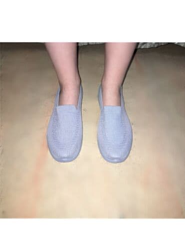 Киреге берилүүчү кийимдер: Продаю туфли,женские,новые. Цвет серый. Размер 40. ( Турция ). Лучше — 3