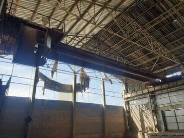 земельный участок производственного назначения: Срочно !!! продаю складские помещения площадью 10 000 м2 . Участок — 11