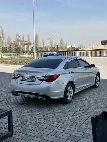 Hyundai Sonata: 2011 г., 2 л, Автомат, Бензин, Седан — 4