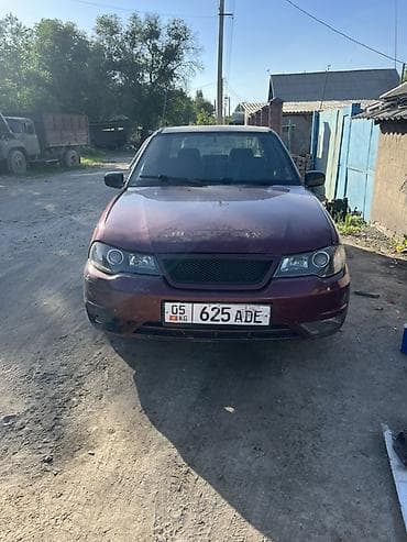 Daewoo Nexia: 2009 г., 1.6 л, Механика, Бензин, Седан