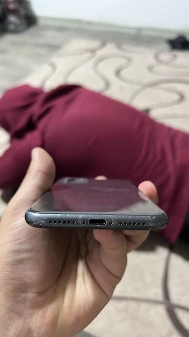 10 iphone: IPhone 11, Черный — 5