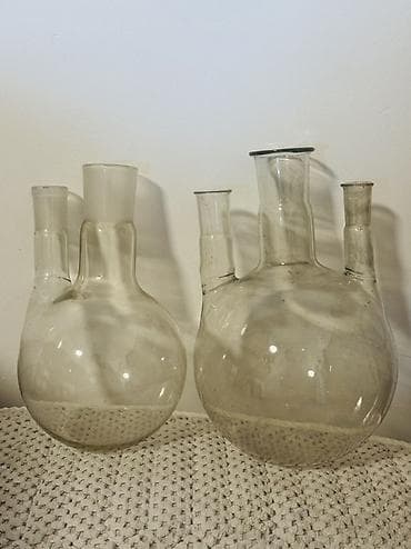 новые боклашки: Лабораторные трехгорлые круглодонные колбы из прозрачного стекла (2 — 1