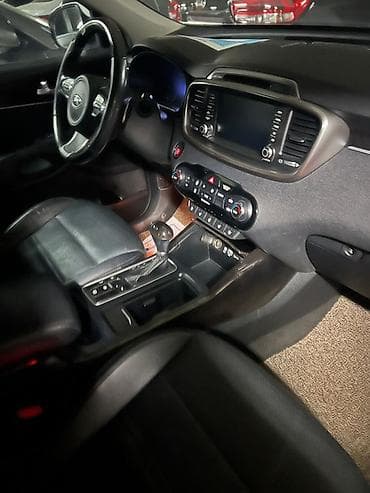сидения на киа карнивал: Kia Sorento: 2016 г., 2 л, Автомат, Дизель, Кроссовер — 1