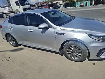 продаю kia: Kia K5: 2019 г., 2 л, Автомат, Газ, Седан — 2