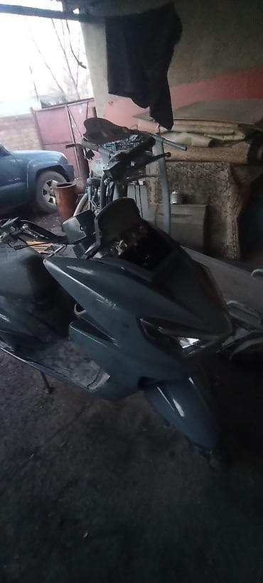 Мототехника: Скутер (бензиновый), класс 50–125 см³ - Компоновка: классический — 2