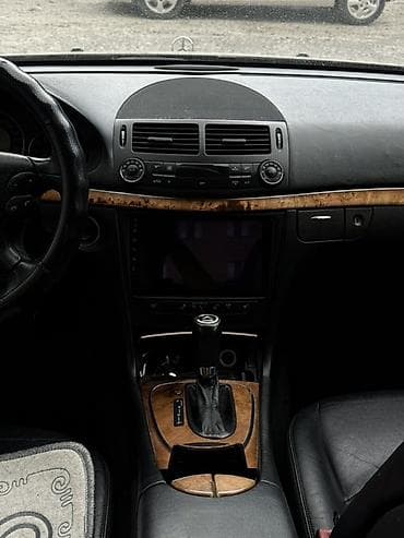 b class: Mercedes-Benz E-Class: 2008 г., 2.8 л, Автомат, Бензин, Седан — 10