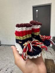 мамалак сатылат: Для малыша: пинетки ручной работы. Особенности: - Теплая пряжа — 3