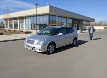 срочно продам авто в связи с переездом: Toyota Opa: 2003 г., 1.8 л, Вариатор, Бензиновая, Хэтчбэк — 2