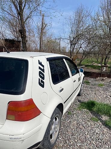Автосервисное оборудование: Volkswagen Golf IV, 3‑дверный хэтчбек, белый цвет. Киргизская — 6