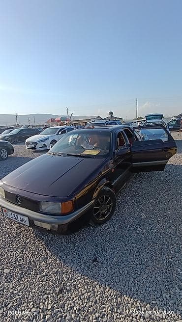 transporter multivan: Volkswagen Passat: 1991 г., 1.8 л, Механика, Бензин, Лифтбек — 3