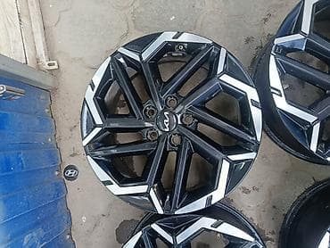 Диски: Литые Диски R 18 Kia, Комплект, отверстий - 5, Б/у — 5