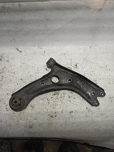 tucson: Передний правый рычаг Hyundai 2017 г. — 2