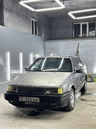 Volkswagen: Volkswagen Passat: 1989 г., 1.8 л, Механика, Бензин, Седан — 2