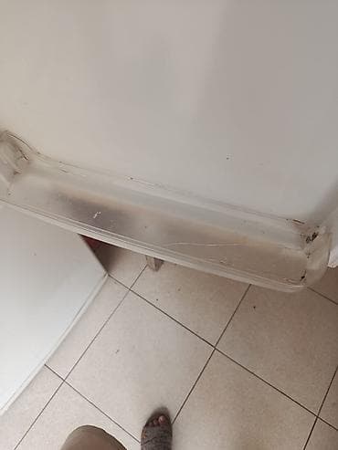fire maple: Холодильник Indesit, Б/у, Двухкамерный — 6