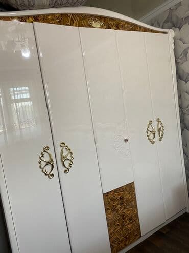 суточный дом бишкек: В связи с выездом, продаю с мебелью и бытовой техникой, двух ком — 8