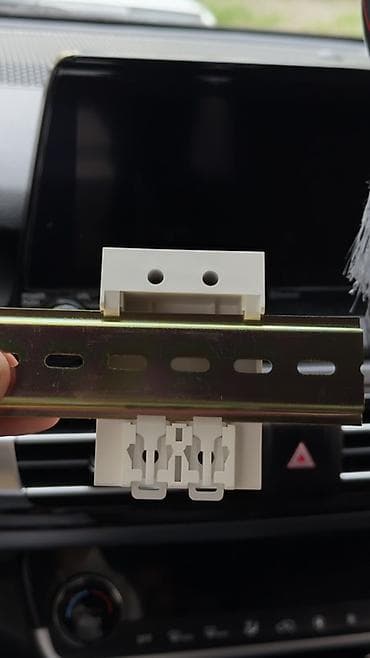 корп: Розетка на родные зарядки Китайских электромобилей DIN-рейку, тип — 2