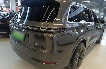 жили манжера: Lixiang L9: 2022 г., 1.5 л, Гибрид, Кроссовер — 4