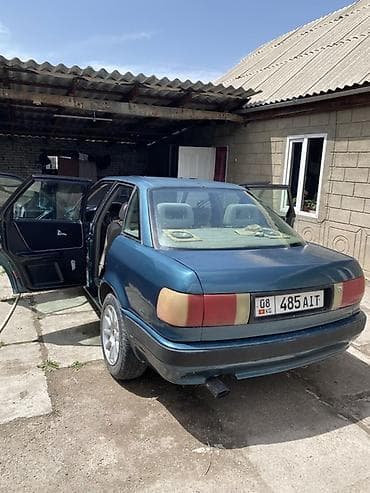 авто ровер: Audi 80: 1992 г., 2.3 л, Седан — 4