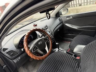 Транспорт: Hyundai Solaris: 2016 г., 1.4 л, Автомат, Бензин, Седан — 5