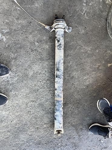 валь: Задний карданный вал Mazda 2001 г. — 1