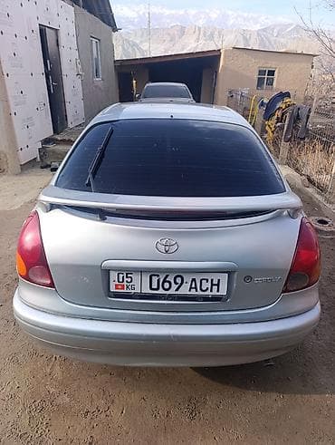 Toyota Corolla: 2000 г., 1.4 л, Ручные, Бензин, Седан