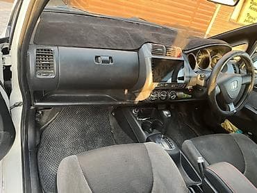 g comp: Honda Fit: 2001 г., 1.3 л, Автомат, Бензин, Хэтчбэк — 1