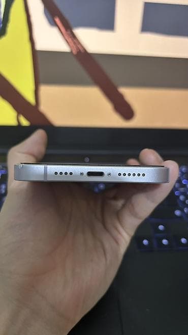 8 plus: IPhone 14 Plus, Б/у, 256 ГБ, Защитное стекло, Чехол, 79 % — 8