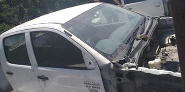 авто симуляторы: Хайлюкс кунг двери капот кабина мост МКК акпп — 1