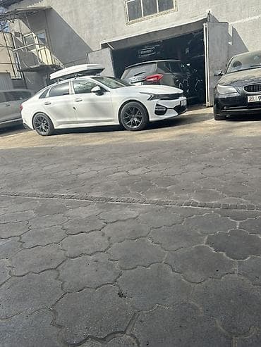 Kia K5: 2022 г., 2 л, Автомат, Газ