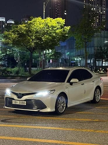 авто камири: Toyota Camry: 2019 г., 2.5 л, Автомат, Гибрид, Седан — 1