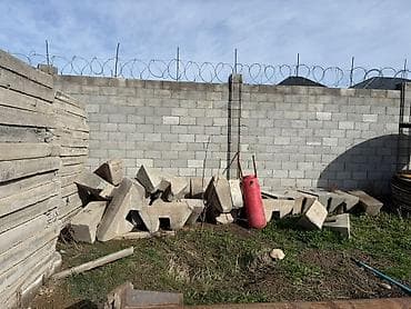 Каменные заборы: Плита бетон заборная — 3