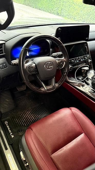 лехсус 700: Lexus LX: 2025 г., Автомат, Внедорожник — 1