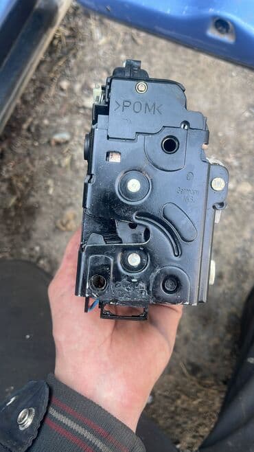 двери корона: Замок двери Volkswagen 1999 г., Б/у, Оригинал, Германия — 5