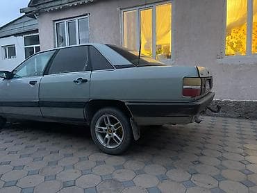 bwm 39: Audi 100: 1987 г., 1.8 л, Ручные, Бензин, Седан — 4