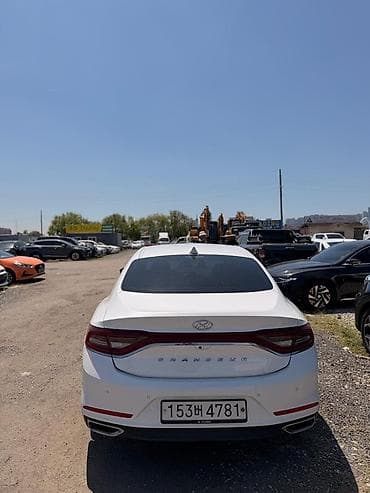 06: Hyundai Grandeur: 2019 г., Седан — 6