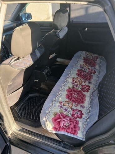 марок бус: Audi 100: 2024 г., 0.2 л, Механика, Газ, Седан — 6